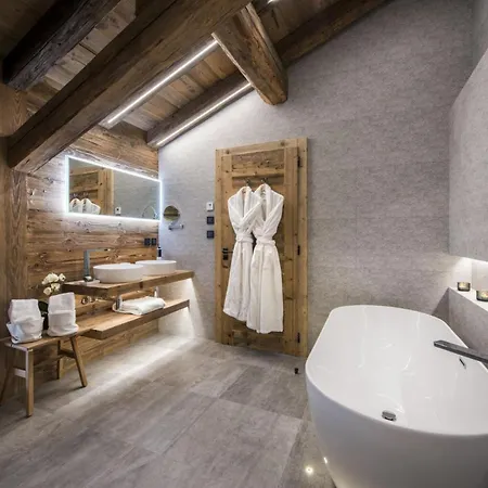 Appartement Mountain Majesty Awaits: Luxe Living In