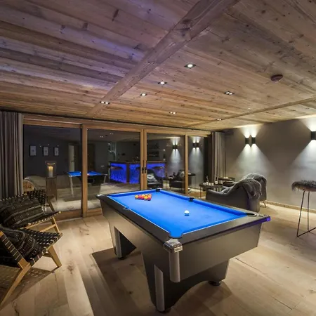 Διαμέρισμα Mountain Majesty Awaits: Luxe Living In Ζερμάτ