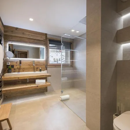 Apartment Mountain Majesty Awaits: Luxe Living In Zermatt